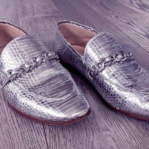 Karl Lagerfeld Paris - mettalic loafers size 8b